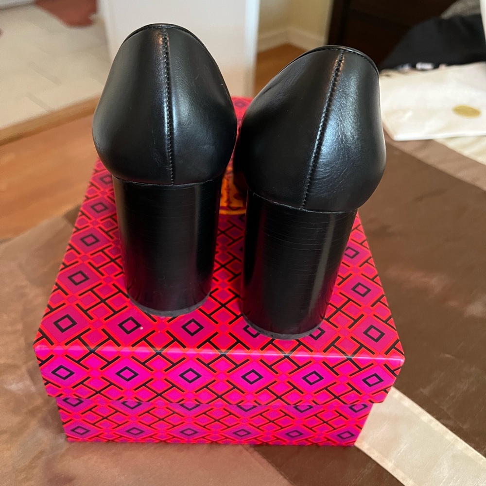 Tory Burch shoes - Picture 4 of 10